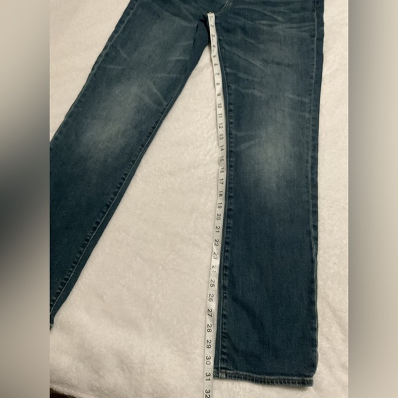 J. Crew Fit Denim Jean Actual 31/32 - Picture 8 of 11